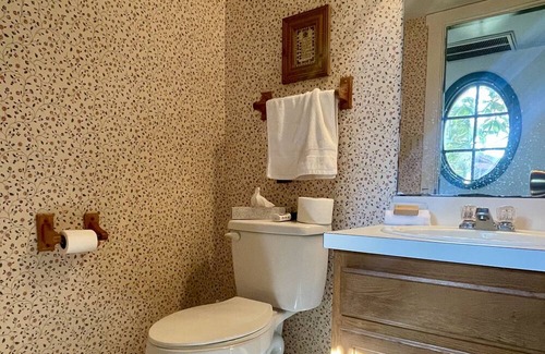 Steinhatchee Cottage | Orange Blossom Cottage with Creekside Gazebo!