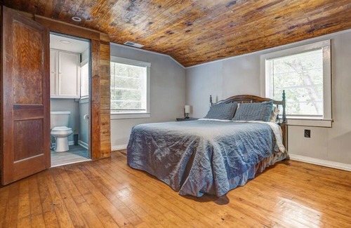 McCalla Cabin | Stone Cottage Convenient to UA, Hoover Met, Golf