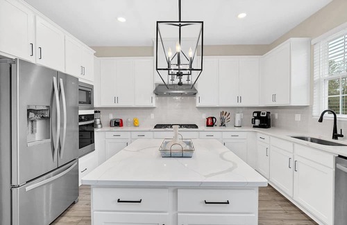 Reunion House | New Build Single Level Resort Villa Close To Disney
