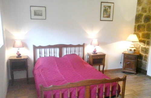 Chambonas House | Homerez - House 4 km away from the beach for 9 ppl. with shared pool and terrace