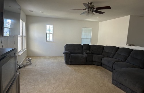 Oakley House | Welcome home to a spacious, quiet, and secure property where your comfort is key