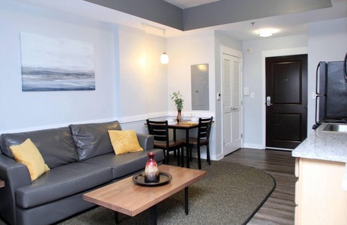 Downtown Indianapolis Apartment | New 1 bedroom listing located Downtown, Indianapolis steps from the CANAL WALK.