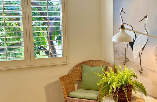 Sawtelle Condo | Minutes to Water Garden Tech Hub, Amazon, Oracle, LionsGate and Walking to Metro