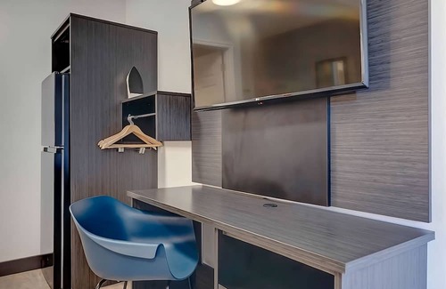 Rock Springs Apartment | Enjoy Comfort and Convenience on your Vacation! Near Sweetwater Events Complex