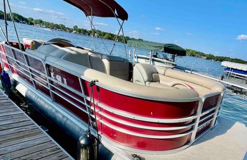 West Bloomfield House | Union Lake Retreat*