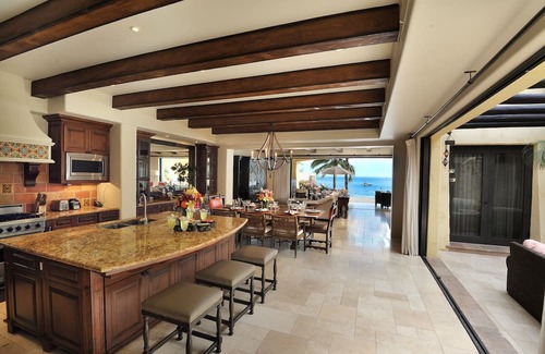 El Medano Ejidal Villa | Hacienda Resort & Beach Club, Elegant 4 Bedroom on Beachfront