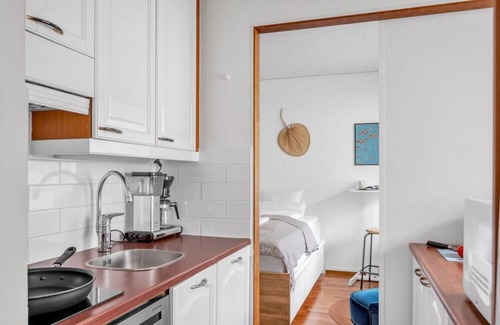 Punavuori Condo | Hip & Vibrant w/ Balcony, Netflix, 200m tram/bus