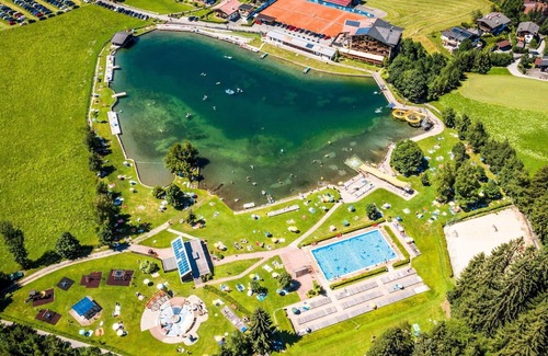 Kirchberg in Tirol Apartment | Nice apartment for 6 people with pool, WIFI, TV and terrace