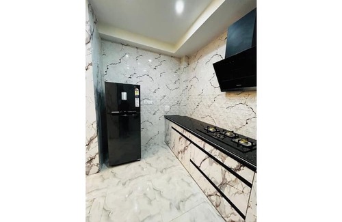 Shimla Condo | Dreamville Stays Shimla - Luxury Homestay and B&B unit 4