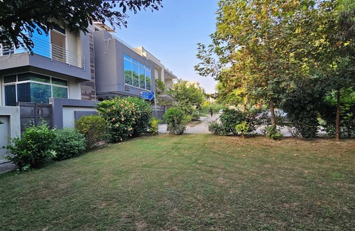 Islamabad House | Full private floor in G-15 | 15 minutes drive from airport and city centre