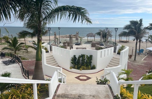 Playas Apartment | 3-bedroom apartment in amazing Ocean Club Playas, Private Parking&Security.