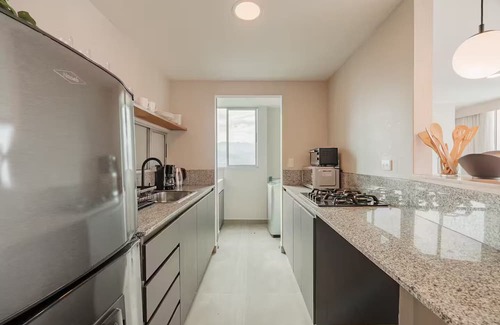 Patio Bonito Apartment | Amazing 2br apartment Poblado near CC Santa Fe