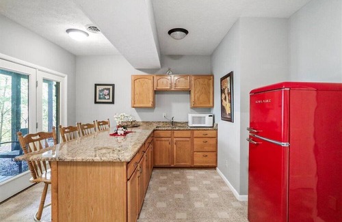 James Creek House | Deep Forest Dream- Aunt Susies Raystown Lake