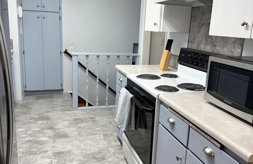 Philomath House | Roomy 3BR base in Philomath, near OSU and within 50 min of the coast with AC.