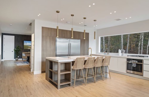 Woodridge Villa | Lakefront Paradise w/Pool, Hot Tub, Sauna & Kayaks