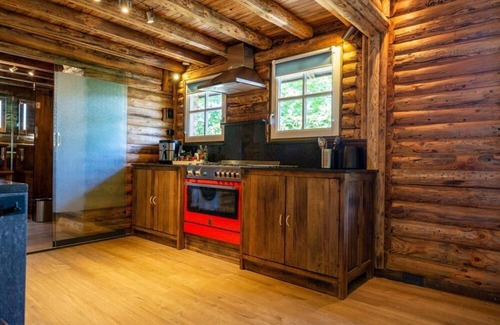 Baarle-Nassau House | Spacious wooden chalet with covered terrace