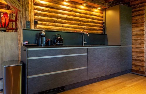 Baarle-Nassau House | Spacious wooden chalet with covered terrace