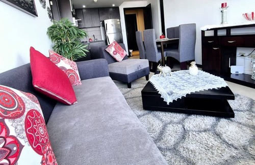 Tarqui Apartment | Double apartment with city and river view