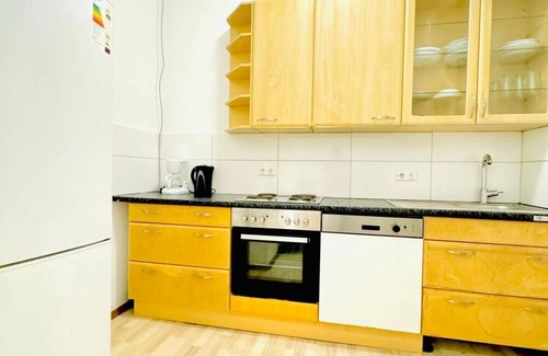 Floridsdorf Apartment | Cozy Room | Shared Apt Near FAC Platz