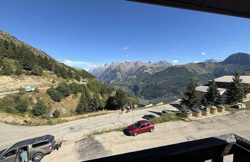 Auris Apartment | Spacious 2-room apartment with mezzanine 100 m from slopes