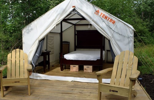 Madison RV Rental | Gorgeous Tent Rental Great for Glamping in Ohio