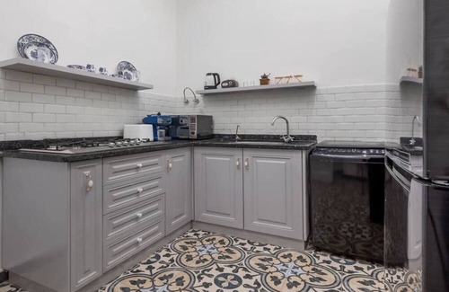 Downtown Cairo Apartment | `Downtown Sunny Hideaway: Vintage, 7 Balconies`