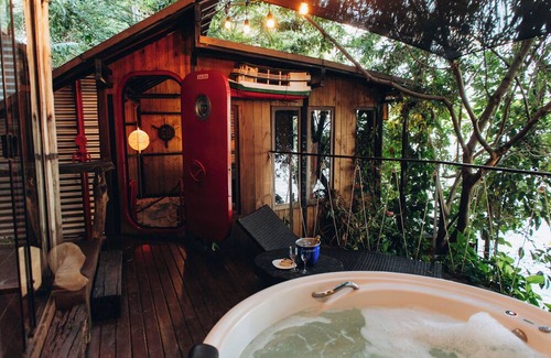Lago Norte Cabin | Stay Experience Houseboat with sauna and hot tub, incredible view