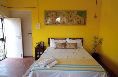 Gwalior Other | Stay at Amaltas: Farmhouse on an Organic Pet-Friendly Farm in Gwalior