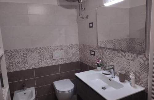 Jerzu Apartment | Triple room with private bathroom