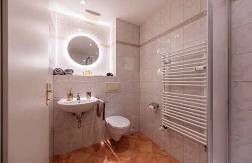 Sonnenberg Apartment | 2 Room Sonnenberg Wifi/Netflix