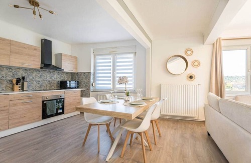 Joeuf Apartment | Marie - Comfort & Brightness - 115m² - 2sdb - Wifi