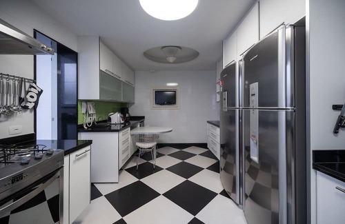 Copacabana House | Copacabana – Av. Atlântica | Sea View & 3 Suites