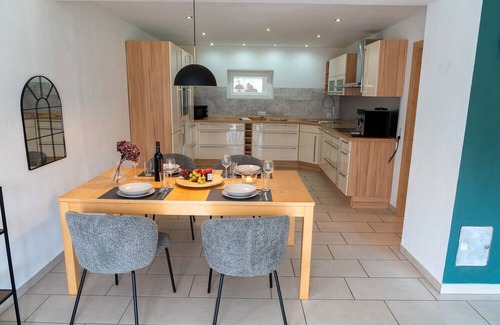 Plettenberg Apartment | Apartment 'Retreat' with Mountain View, Private Garden and Wi-Fi