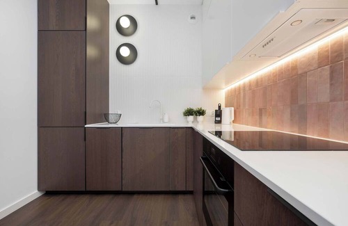 Wroclaw City Center Apartment | Czysta 4 Wrocław | Pink Apartment in the City Center with Terrace and Air Condit