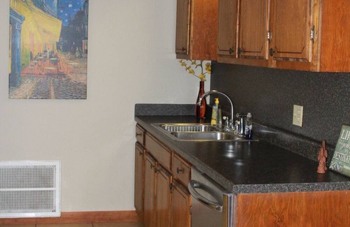 Shreveport Apartment | Large Hidden Downtown Studio Apt. 35 Day Minimum