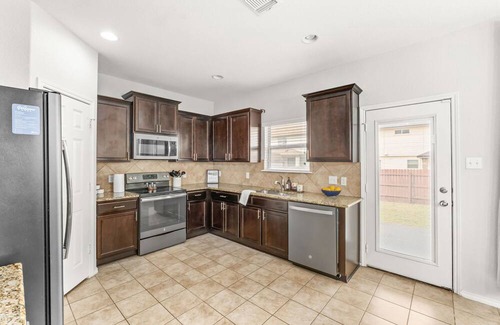 Temple House | Ambrose Retreat~Central Texas