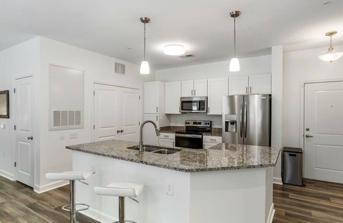 Goose Creek Condo | Welcoming 2-bedroom condo with AC in Hanahan