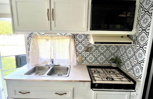 Peru House | Creekwood Camper In Peru