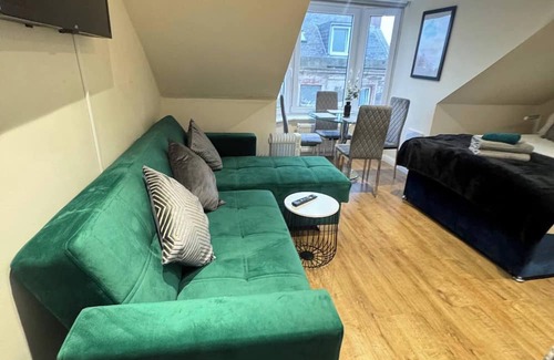 Letham Grange Apartment | Apartment 6- 216 High Street