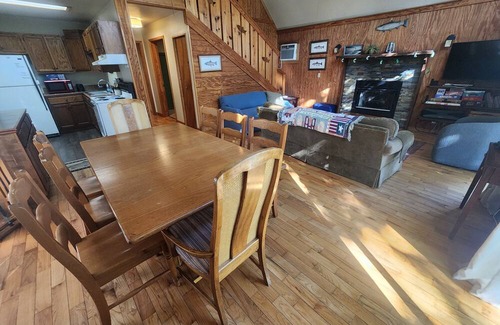 Wilburn Cabin | Weaver’s Trout House – Angler’s Dream with Private Dock on Little Red River