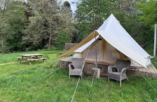 Our Cabin | A comfortable bivouac in the heart of nature. The perfect stopover for hikers.