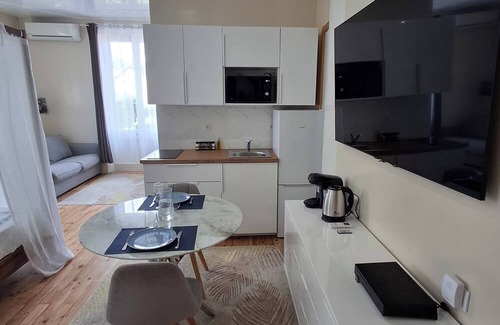 Charavines Apartment | Le Bali Zen, studio with jacuzzi