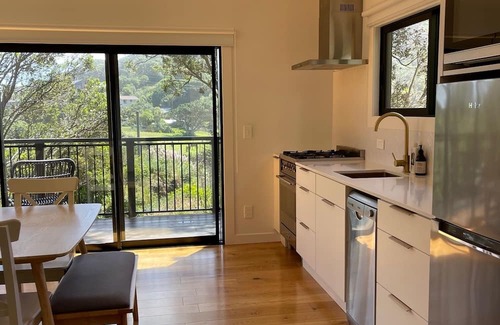 Piha House | "Ruruwai" Perfect Piha Beach getaway