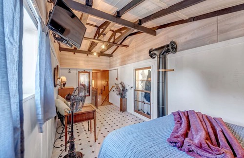 Fredericksburg Bed & Breakfast | Old Timey Speak Easy at charming Bed & Breakfast in Fredericksburg, TX!