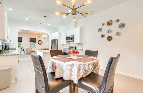 Hogansville House | Pet-Friendly Hogansville Home: Walk to Downtown!