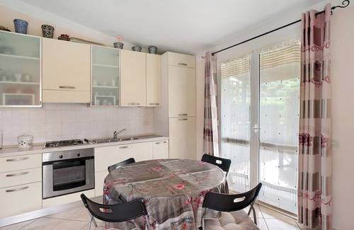 San Bartolomeo al Mare Villa | Villa 'Pairola' with Sea View, Private Garden and Air Conditioning
