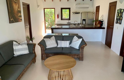 Kralendijk Villa | Villa with 2 bedrooms, big porch and amazing ocean view