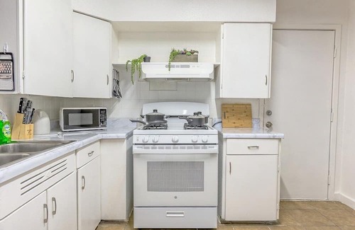 West San Antonio House | 14 Guests Alamo River Walk Zoo SeaWorld SAT