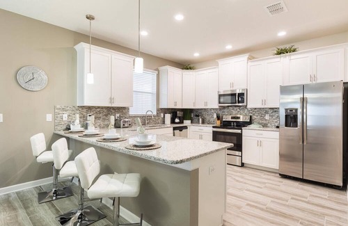 Davenport Condo | Cozy Family Pool Home with Game Room-1516MB