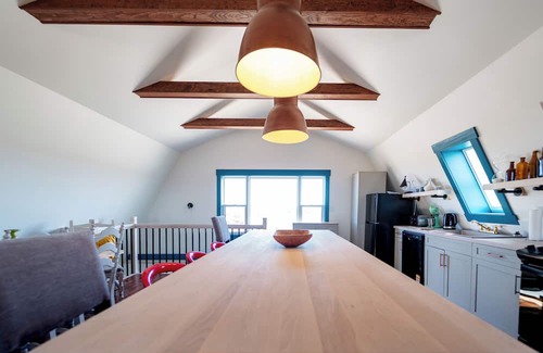 Port Maitland House | Newly Renovated Beach Barn 5 minute walk for wonderful Port Maitland beach